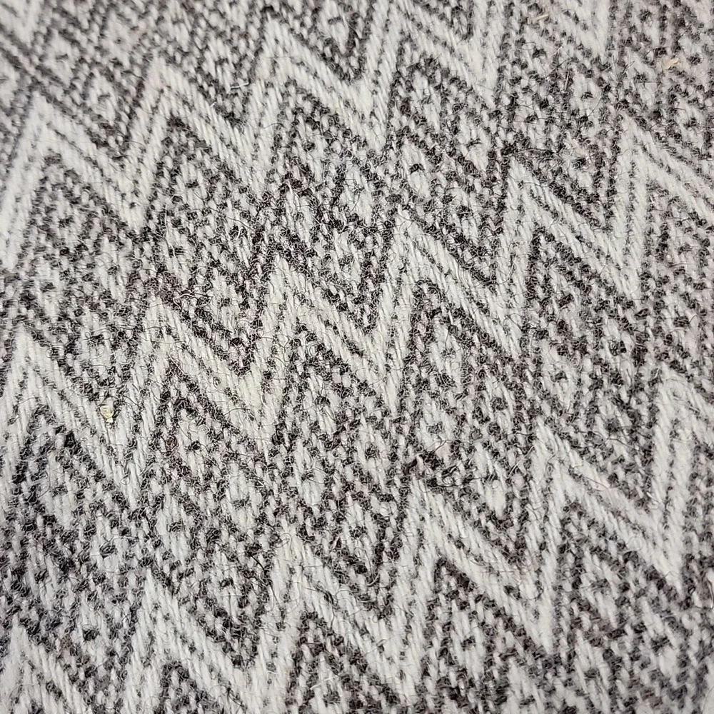 Loomed Wool & Cowhican Sweater Cape from South America - Picture 11 of 11